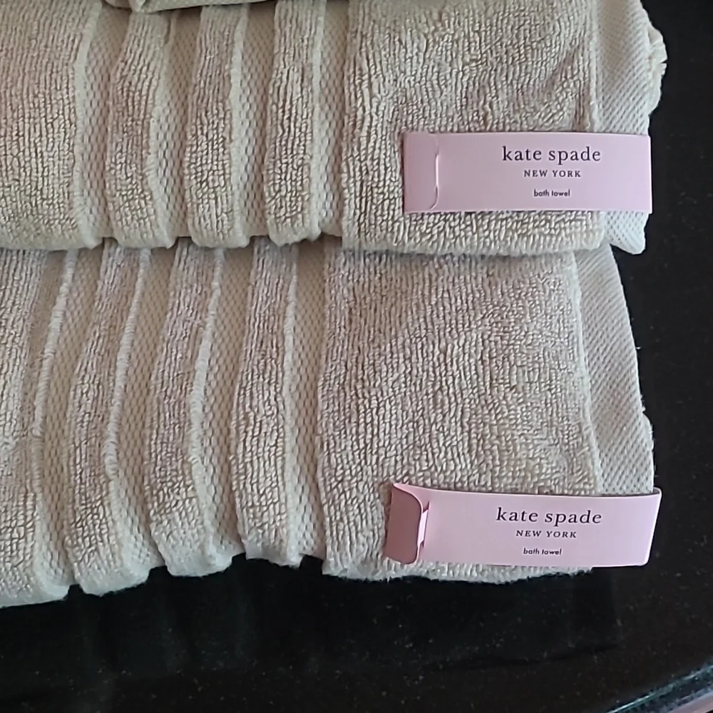 Kate Spade Bath Towel Set